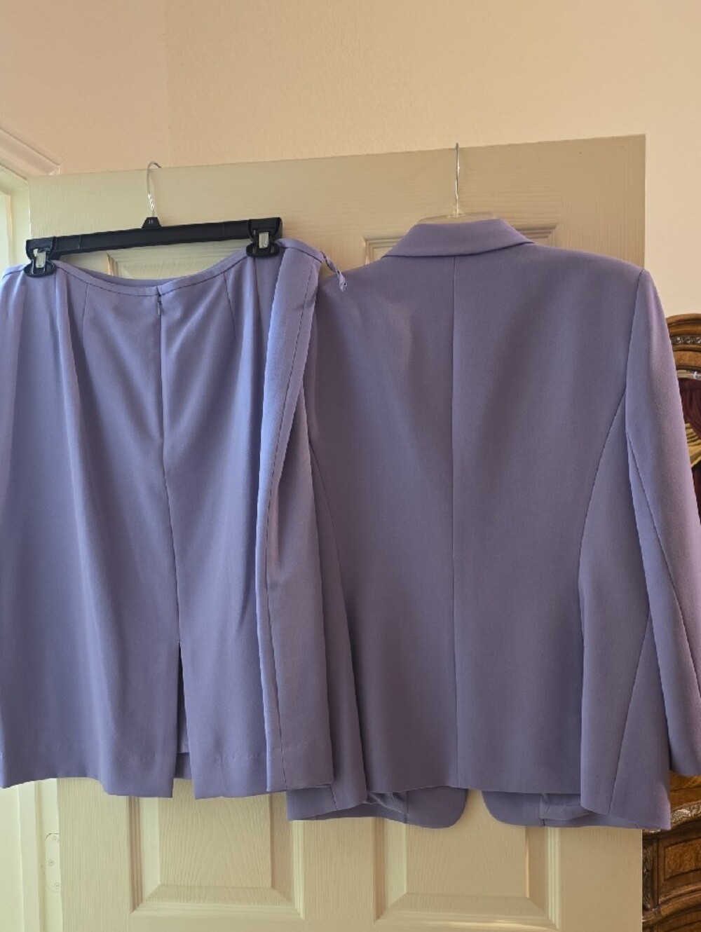 Preston & York Lavender Women's Two-Piece Skirt Suit - Single-Button Blazer [16] - Picture 5 of 8